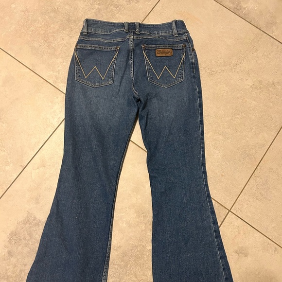 Women’s wrangler jeans - Picture 4 of 4
